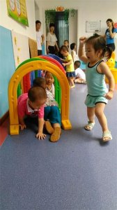 孩子們組建的陽(yáng)光體育，玩得不亦樂(lè)乎！